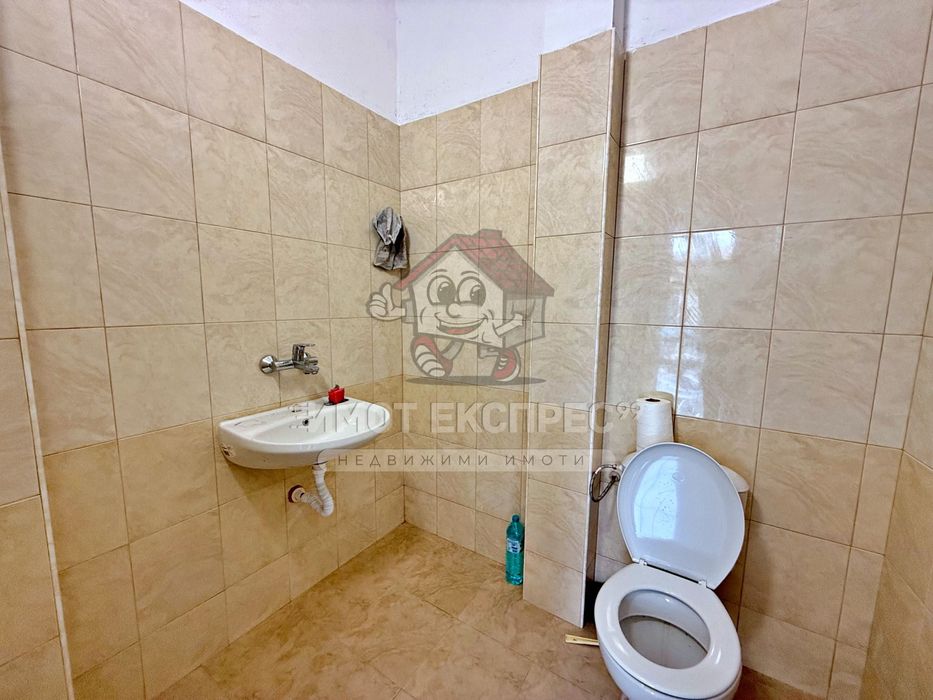 Магазини ново строителство, партер, за продажба, кв.Стадиона