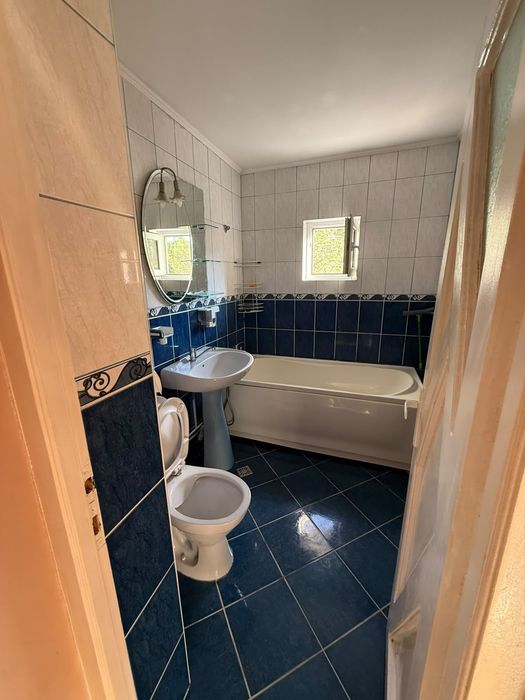 Apartament 3 camere 80 mp