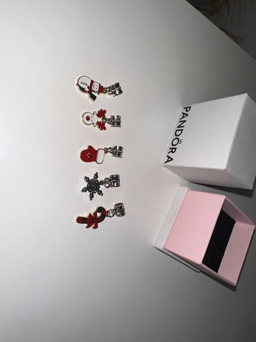 Christmas Charm pentru bratara Pandora