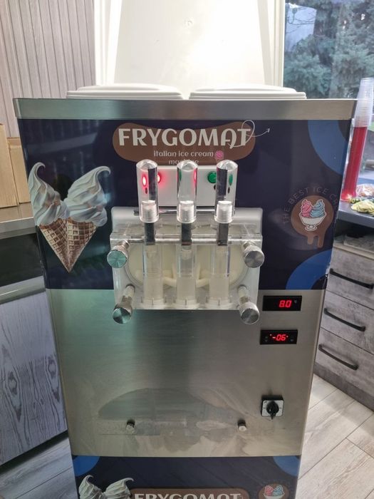 Фрейзер для мягкий мороженое 3 фазний, год выпуска 2025.03