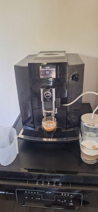 Espresor  Jura E6 Piano Black , rasnita Professional Aroma