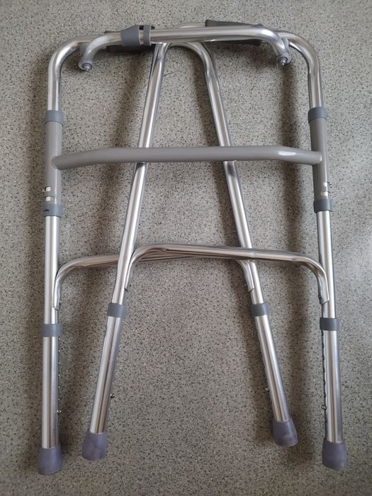 Ходунки для взрослых