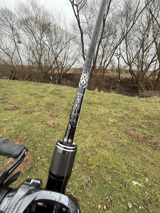 Combo baitcasting Daiwa Tatula