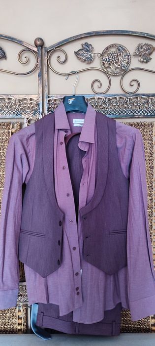 Vand costum complet sacou, pantalon, vesta, cravata, camasa