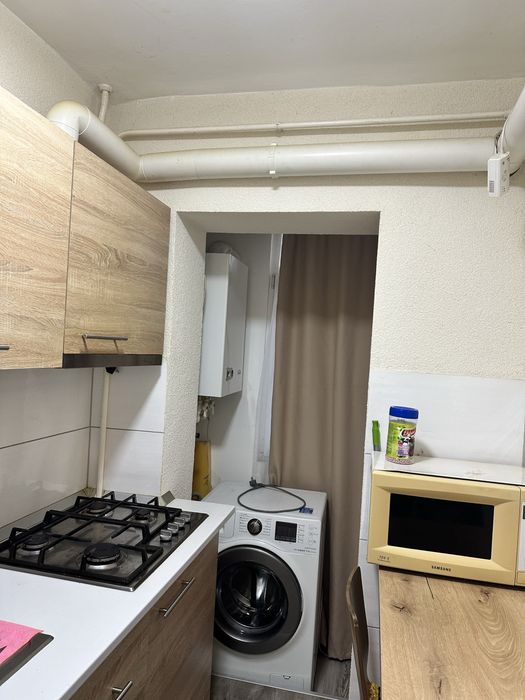 Inchiriez garsoniera