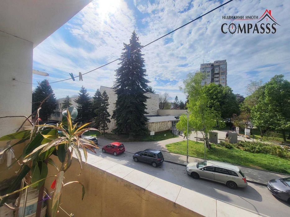 Продава се Двустаен апартамент в Добрич, Център - 67 кв.м за 1104 €/кв.м - Снимка #10