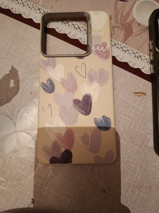 Продам чехлы новые.