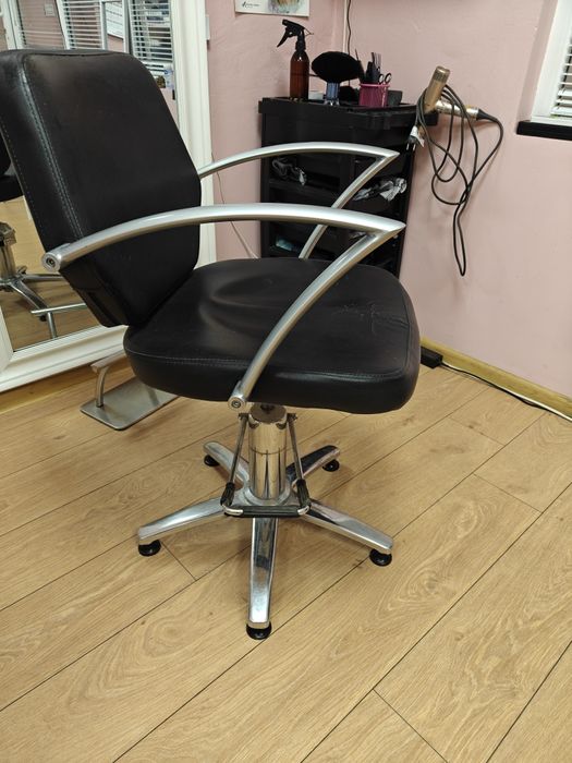 Фризьорски салон