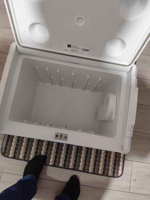 Lada frigorifica Coleman 12 v