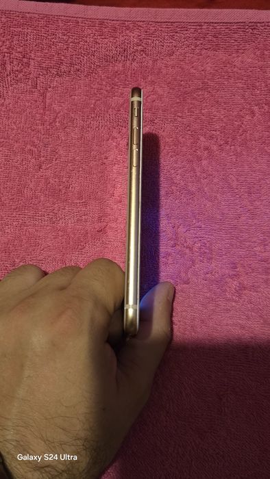 Айфон 8 64 GB като нов