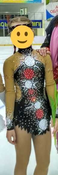 Платье для фигурного катания