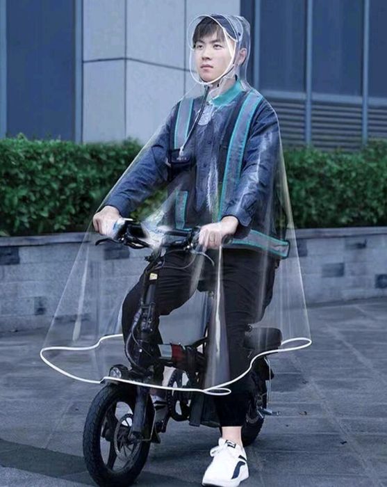 Дъждобран за електрически велосипеди и скутери