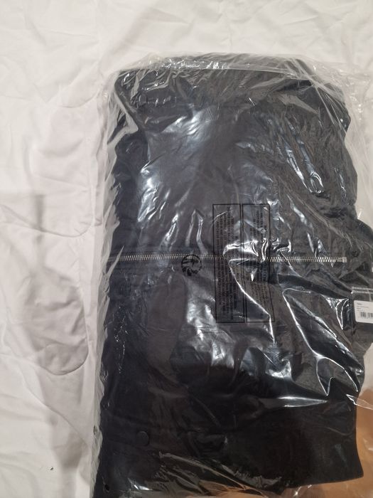 Чисто ново ,черно яке!