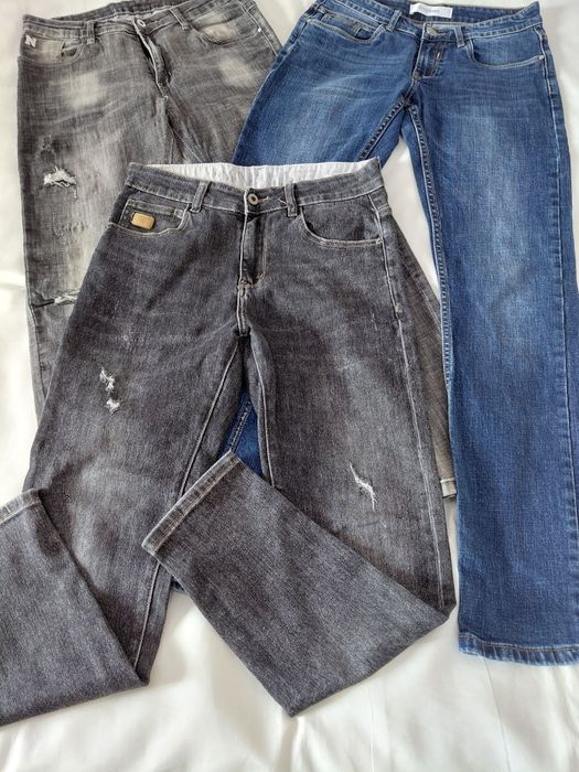 Продам  джинсы на парня.