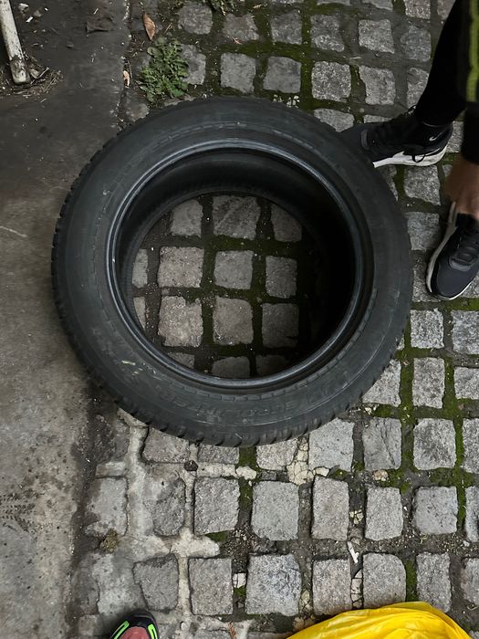 Продавам зимни гуми 17ки с опция за джанти към тях