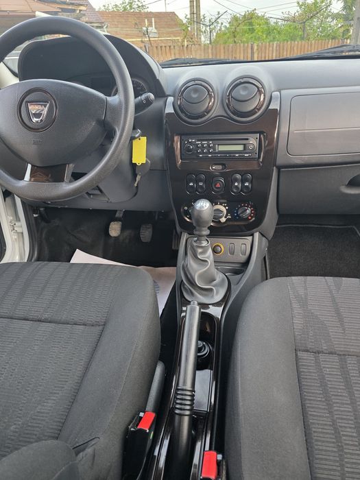 Dacia Daster 1.5 dci An 2011 Euro5  AcClimatic  Impecabilă?