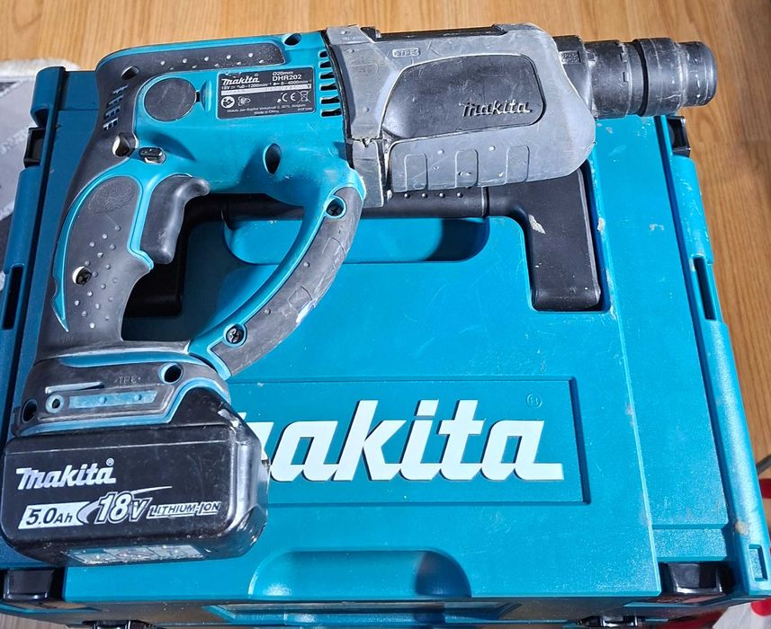 Makita DHR 202 перфоратор