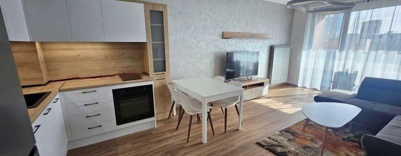 Дава се под наем Тристаен апартамент в София, Изгрев - 113 кв.м за 1395.36 € - Снимка #1