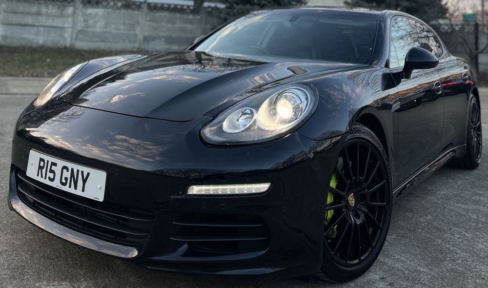Porsche Panamera - Face•Lift - 2014 - 3.0 Diesel V6 - 300 CP -