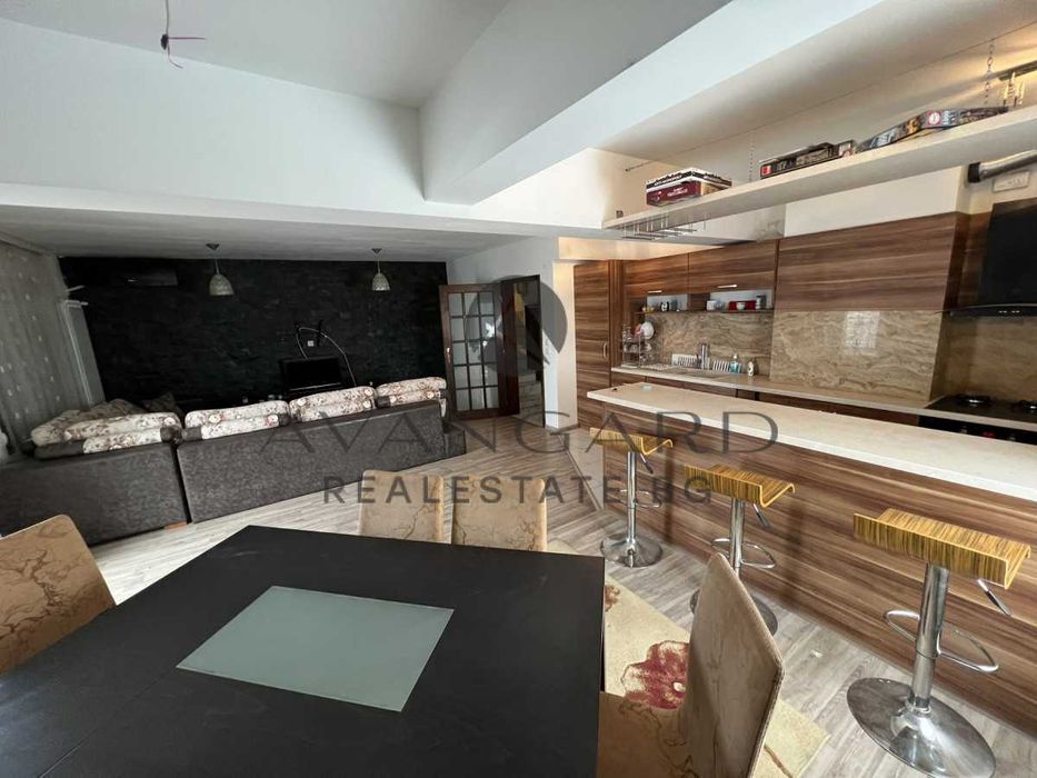 Продава се Мезонет в Пловдив, Съдийски - 231 кв.м за 1600 €/кв.м - Снимка #2