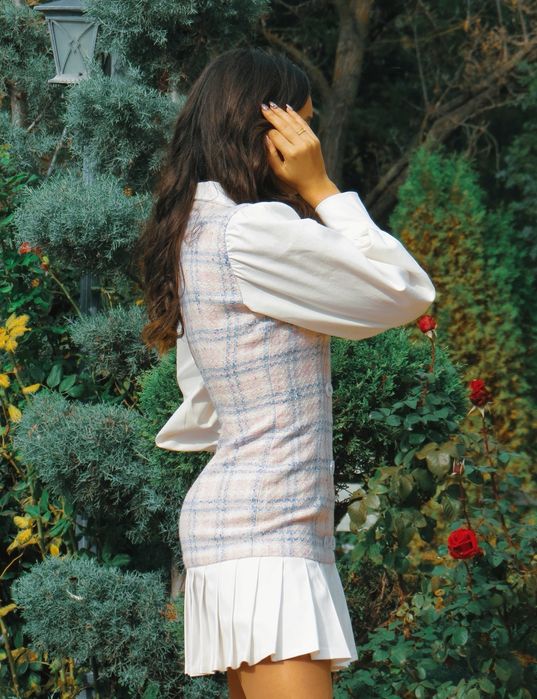 Rochie scurtă cu pliuri