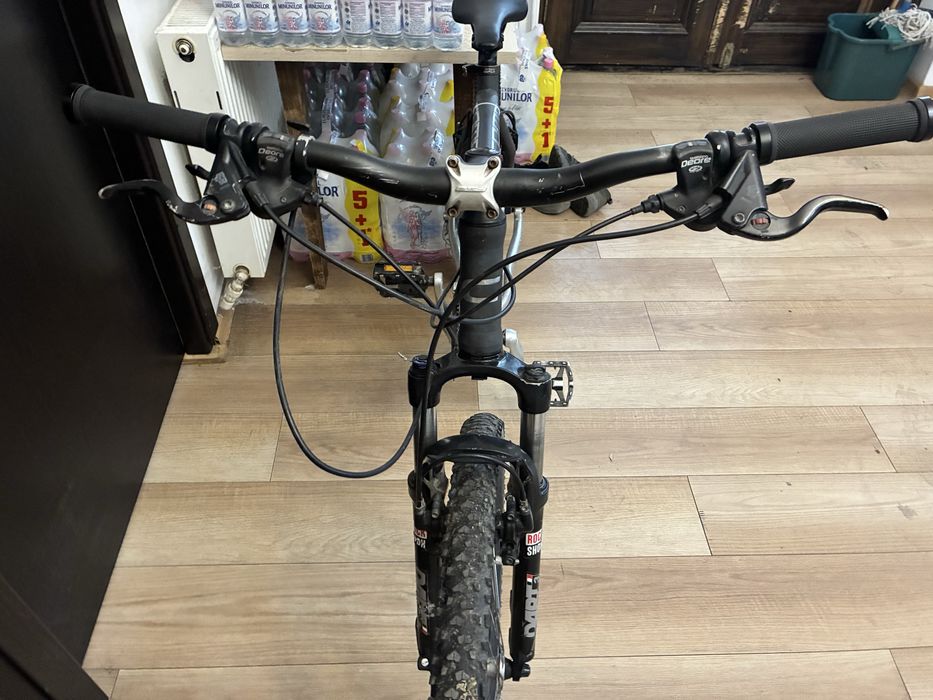 Vand doua bicicleta Cube si Carpat  ambele frane gidraulice