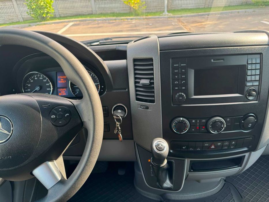 Mercedes Sprinter 319