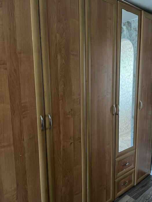 Продам шкафы кровать и стол
