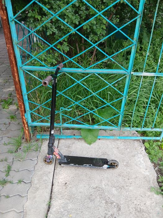 Самокат трюковой