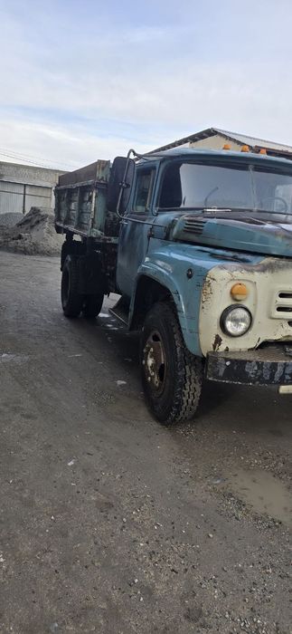 Zil 130 yuk mashina