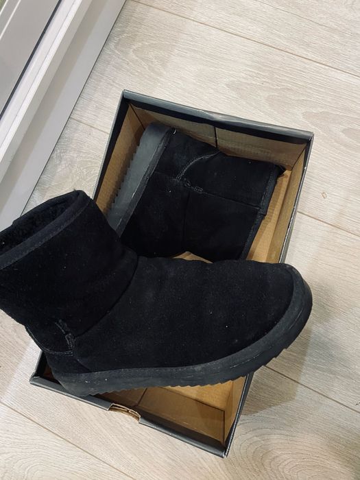 Сапоги Уги чёрные