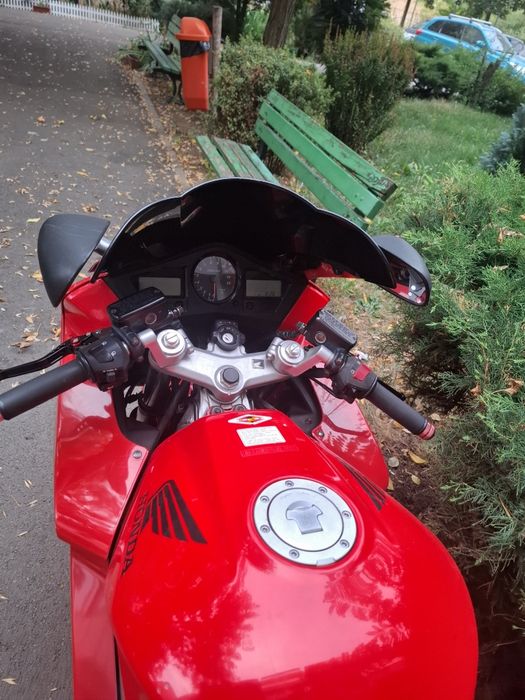 Honda vfr 800 vtec