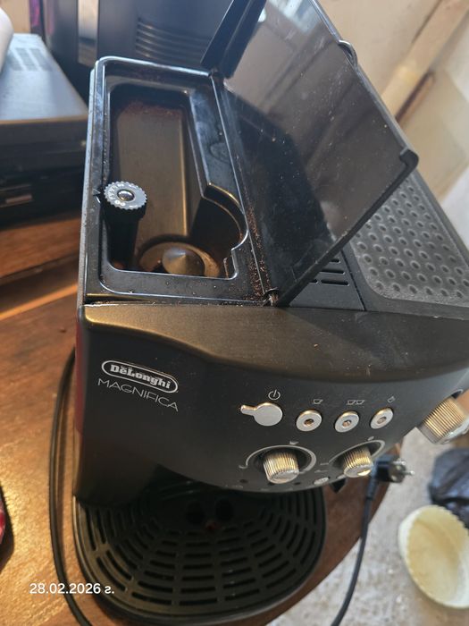 Кафемашина DeLonghi Magnifica