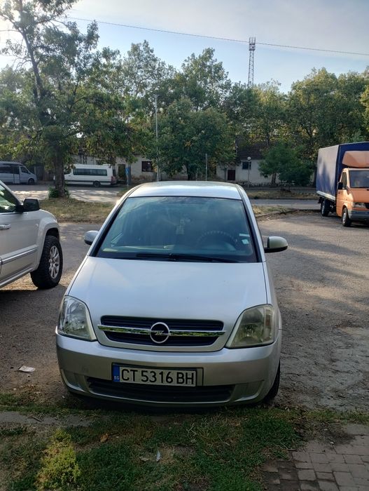 Опел Мерива 2004 Проблем с централното ,даде на късо