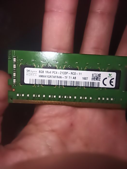 Продам ОЗУ DDR4 8GB