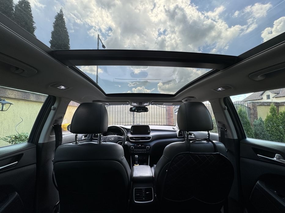 Hyundai Tucson 2.0l 185CP automata 4x4 echipare full euro 6