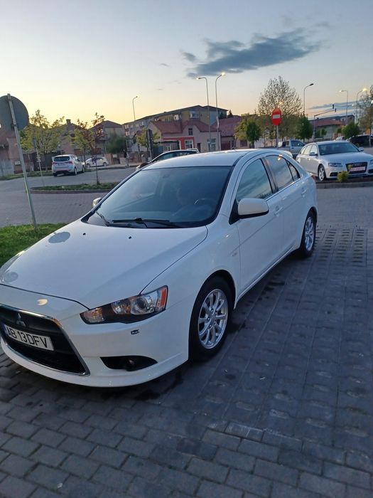 MITSUBISHI Lancer