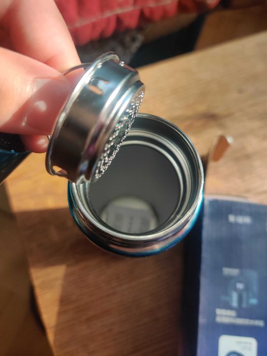 Продам термос с датчиком температуры