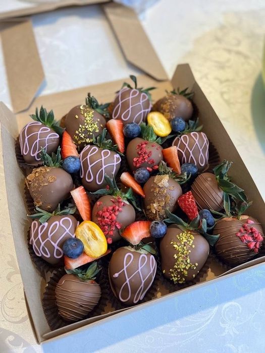 клубника в шоколаде