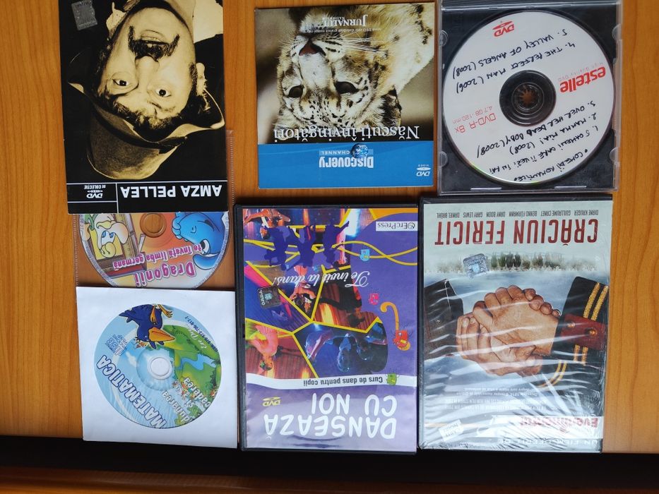 150 DVD-uri cu filme artistice si documentare