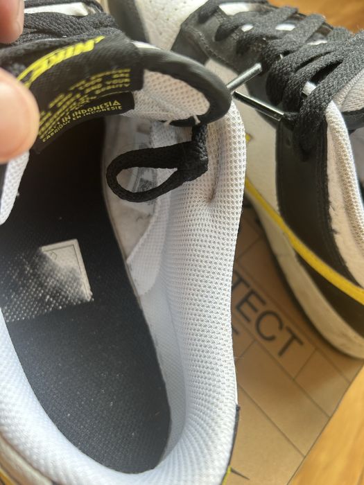 Маратонки Nike  43 номер