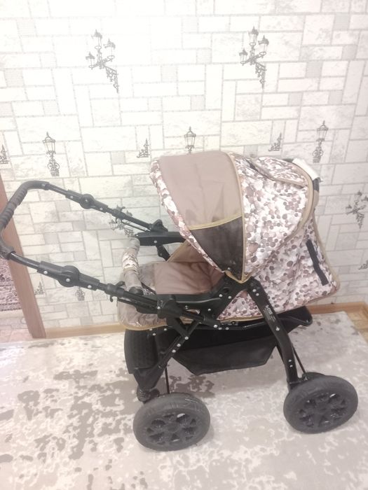 Продам коляску Гном