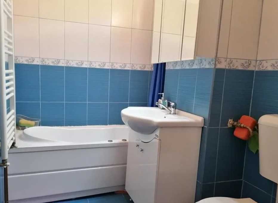 Дава се под наем Тристаен апартамент в Пловдив, Център - 72 кв.м за 193.8 € - Снимка #5