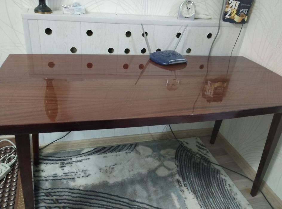 Журнальный столик