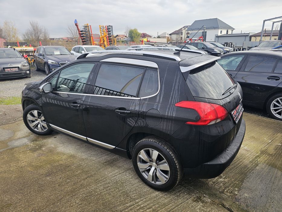 Peugeot 2008  1.2 VTi  Allure