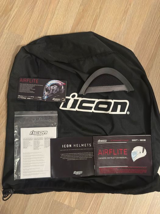 Icon мотошлем 58 см