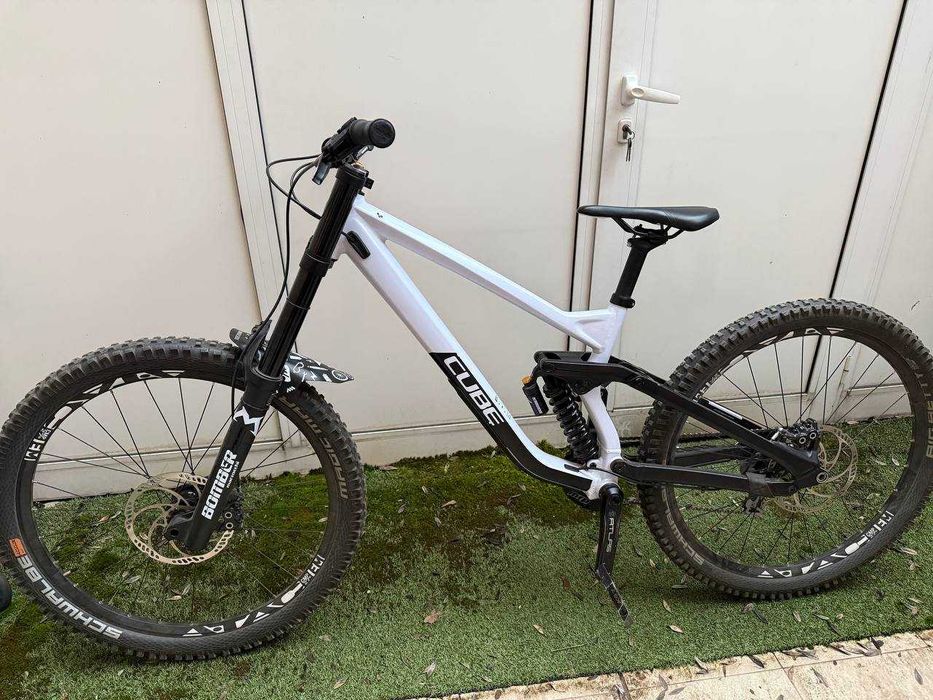 Продавам Колело CUBE Планинско колело cube two15_race