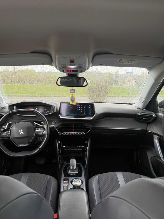 Peugeot 2008 1.5 BlueHDi 130 CP EAT8 Allure