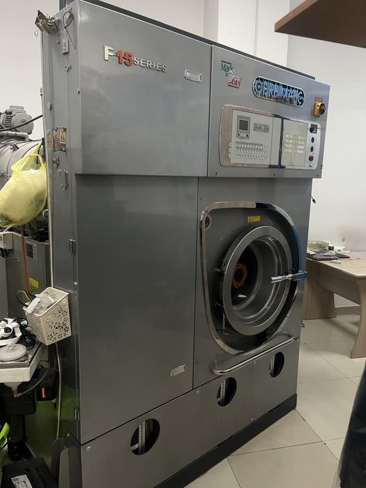 Продаю действующую химчистку