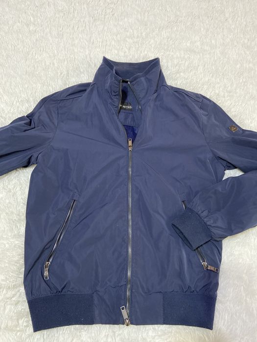 Демисезонные куртки 46 р-р